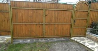 Купить распашные ворота деревянные Электросталь, цена от 2799 руб.