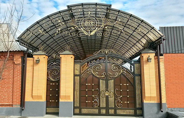 Купить или заказать ворота для дома с навесом - стильные и надежные решения для вашего участка в Электростали от 42923 руб | Титанзабор